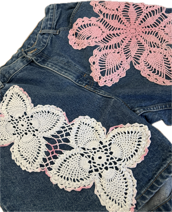 Doily upcycled jorts