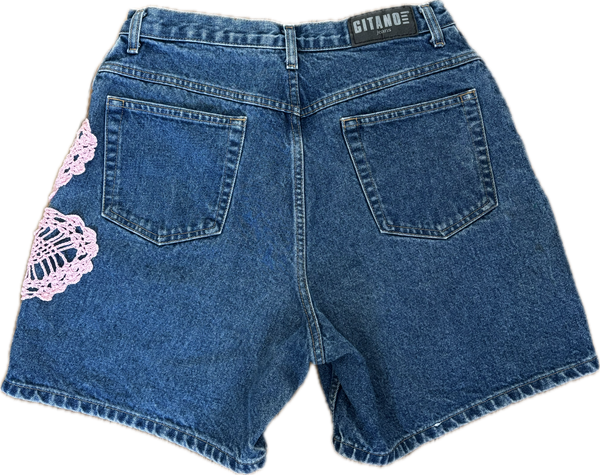 Doily upcycled jorts
