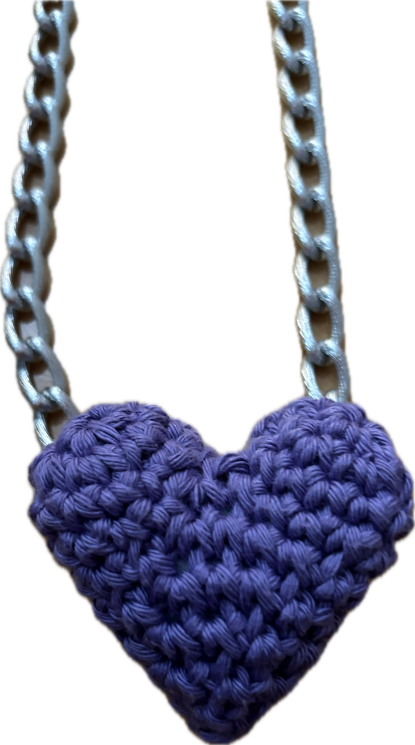 Crochet heart vintage chain link necklace