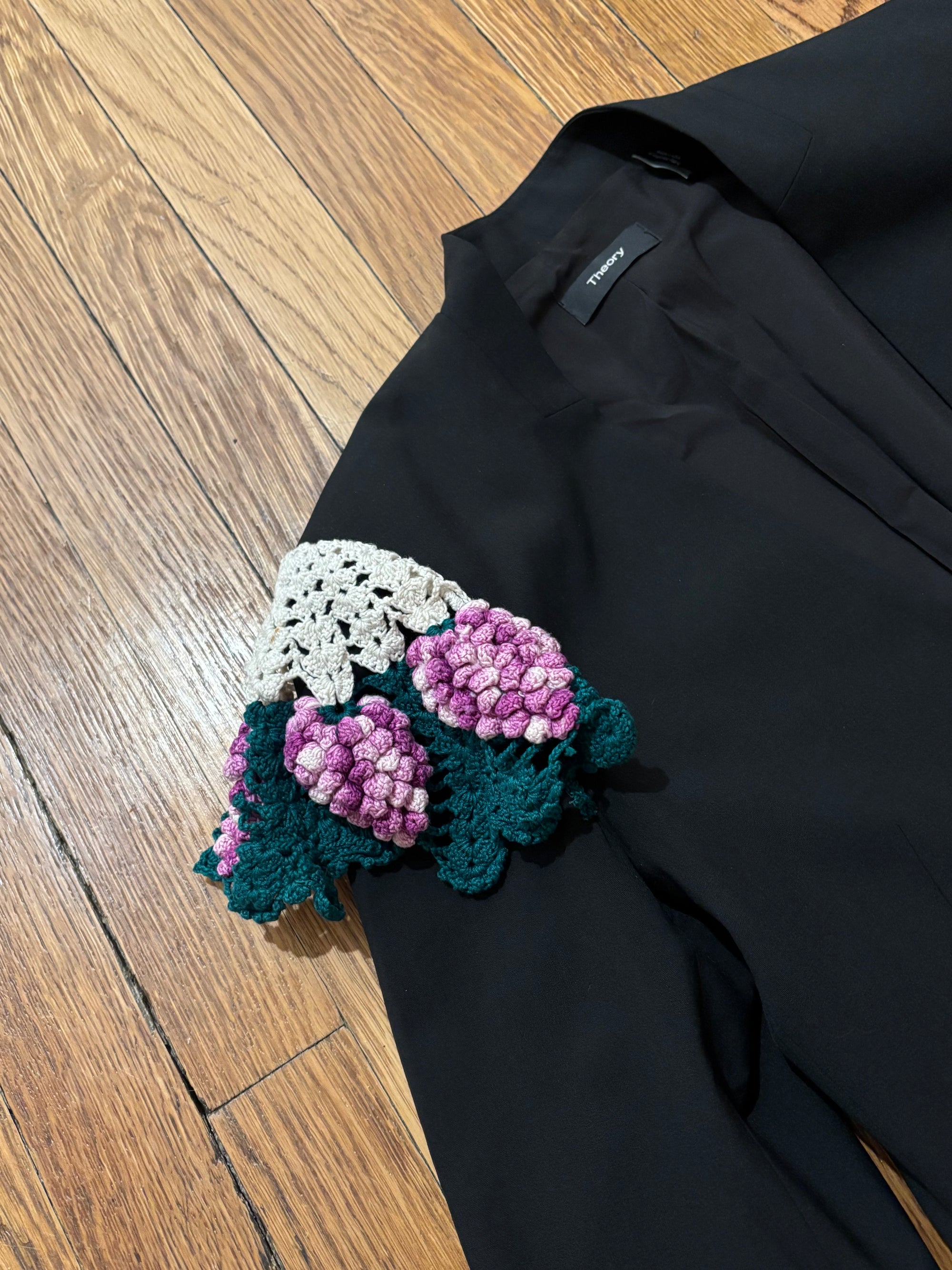 Doily Epaulette Blazer in Black